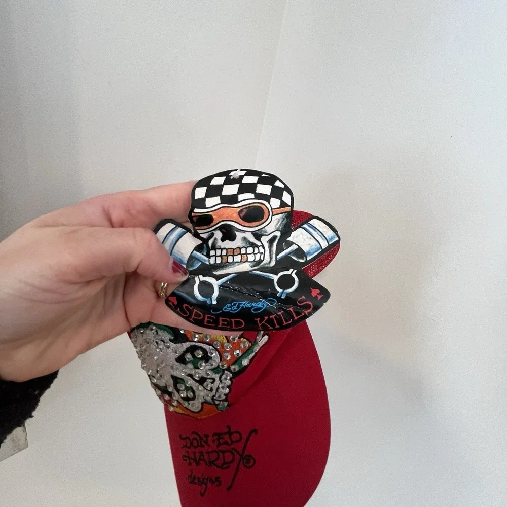 NWT Ed Hardy Red Skull With Fire Flames Rhinestone SnapBack‎ Trucker Hat Edgy